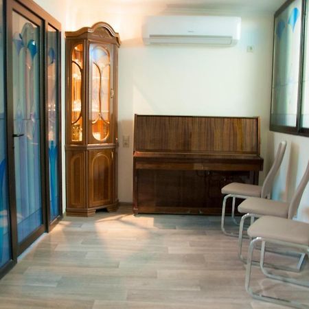 Downtown Yerevan Apartment ภายนอก รูปภาพ