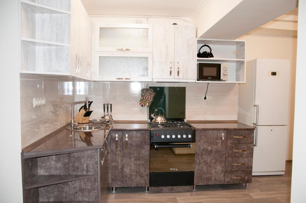 Downtown Yerevan Apartment ภายนอก รูปภาพ